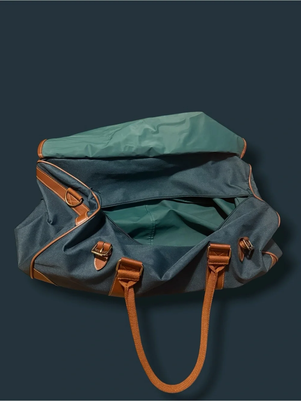Forest green overnight bag